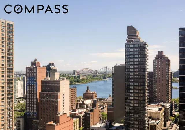 Listing Photo 4 - Condo for sale in building located at 200 E 94Th St, New York, NY 10128 - Unit #1917