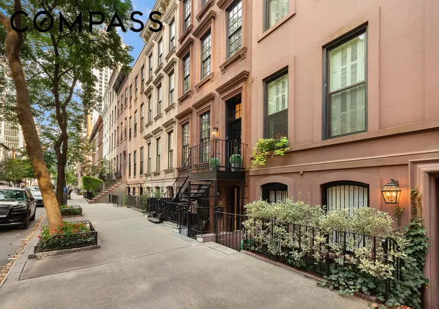31st image of 222 E 61st St, New York City, NY 10065 | MLS# RLS20096247