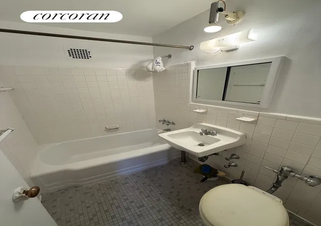 Homes for sale in New York City, NY | 229 E 28th Street, New York City, NY 10016 | Houzeo