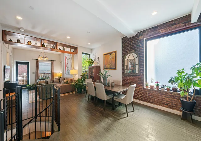 4th image of 156 Pulaski St, New York City, NY 11206