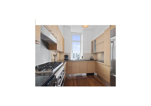 Photo 4 of House for sale at 10 W End Ave #24D, New York, NY 10023 | MLS# RLS20096405 | Listing updated on 2026-06-10