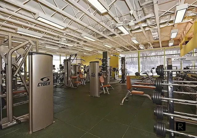 4th image of 5800 Arlington Ave #18-J, Bronx, NY 10471 | MLS# RLS20096426