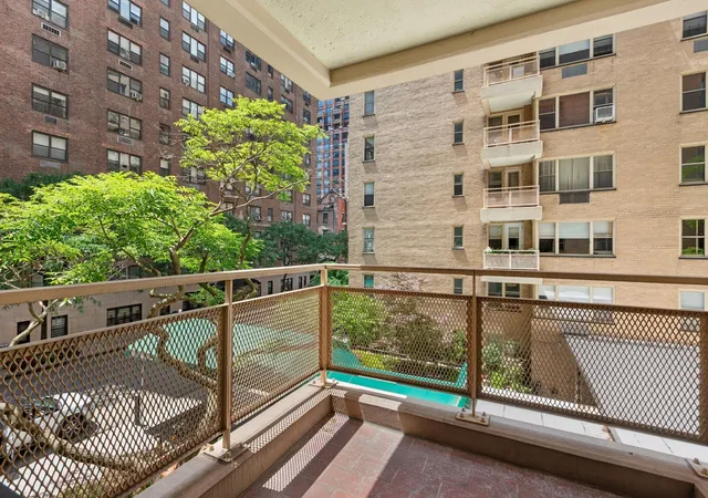 Photo 4 of Sale Pending at 415 E 52nd Street #3-EB, New York City, NY 10022 | MLS# RLS20096469 | Listing updated on 2026-09-01