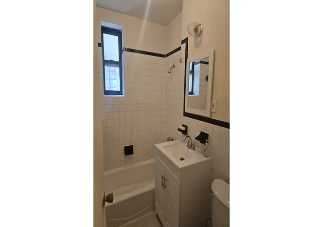 5th image of 773 Eastern Pkwy #3C, New York City, NY 11213 | MLS# RLS20095999