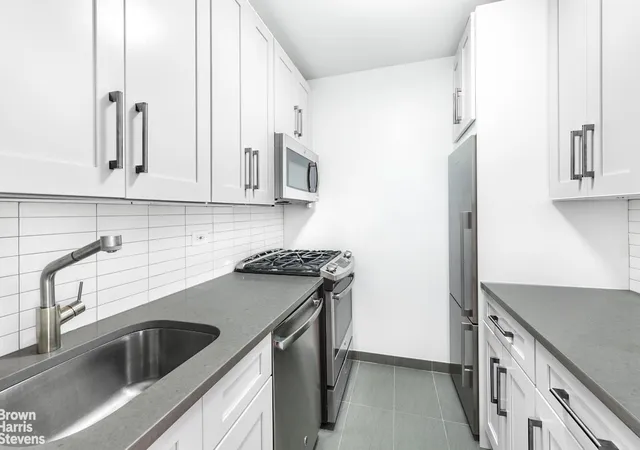 3rd image of 5 E 22Nd St #10B, New York, NY 10010 | MLS# RLS20096580