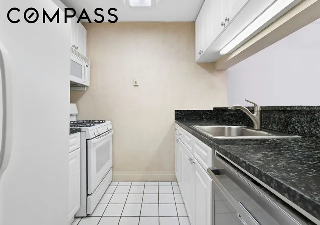 Homes for sale in New York City, NY | 404 E 76Th St #4H, New York City, NY 10021 | MLS# RLS20095107
