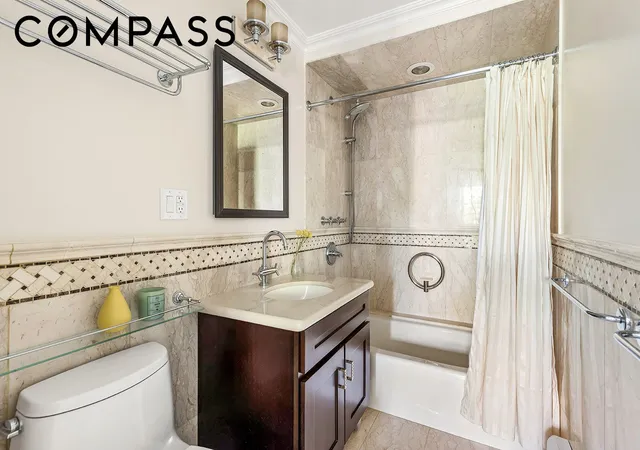 Photo 4 of House for sale at 21 Douglass St #2, Brooklyn, NY 11231 | MLS# RLS20096828 | Listing updated on 2026-07-17