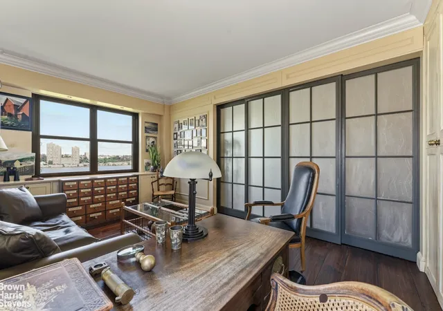5th image of 11 Riverside Dr, New York, NY 10023