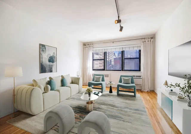 1st image of 140 7Th Ave, New York, NY 10011