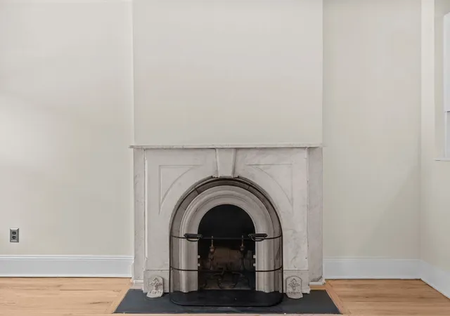 Listing Photo 4 - Condo for sale in building located at 113 Carroll St, New York City, NY 11231 - Unit #1