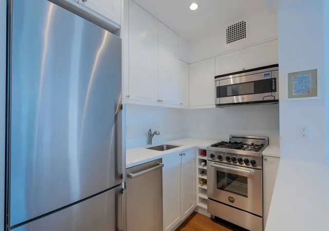 Homes for sale in New York City, NY | 60 E 9Th St #515, New York City, NY 10003 | MLS# RLS20097095