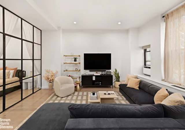 4th image of 21 E 22Nd St #3A, New York, NY 10010 | MLS# RLS20097120