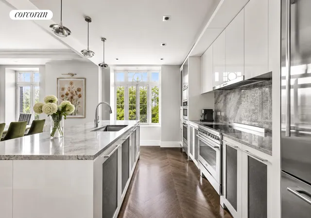 4th image of 344 W 72Nd St, New York City, NY 10023