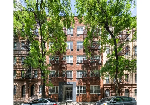 2nd image of 321 E 89Th St #3E, New York City, NY 10128 | MLS# RLS20097176