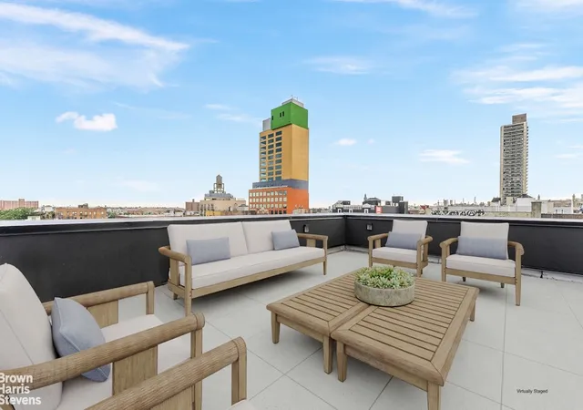 2nd image of 553 W 182Nd St, New York, NY 10033