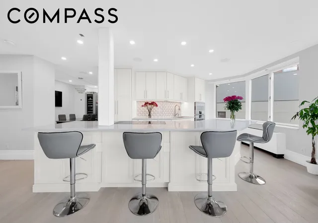 Listing Photo 4 - Condo for sale in building located at 415 E 37Th St, New York City, NY 10016 - Unit #9JK