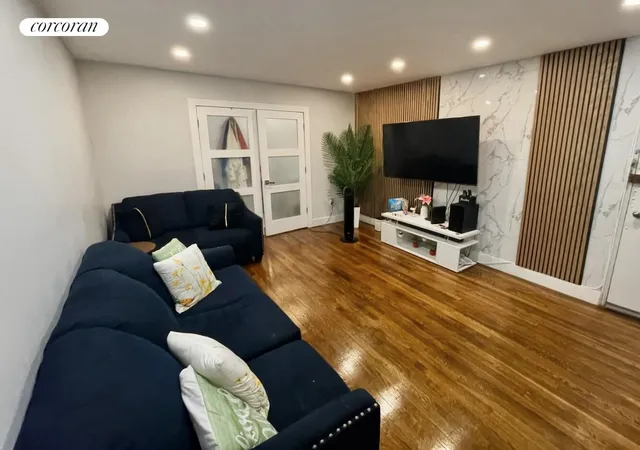 2nd image of 180 Van Cortlandt Park S #5J, Bronx, NY 10463 | MLS# RLS20097289