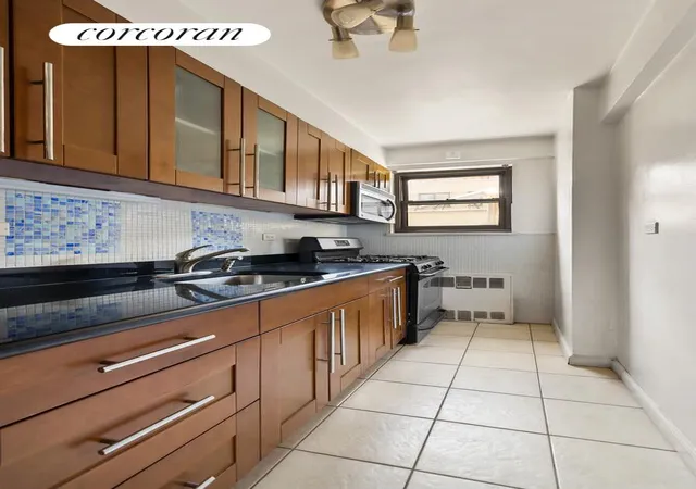 Photo 3 of Sale Pending at 200 E 36th Street #8H, New York City, NY 10016 | MLS# RLS20097354 | Listing updated on 2026-07-27
