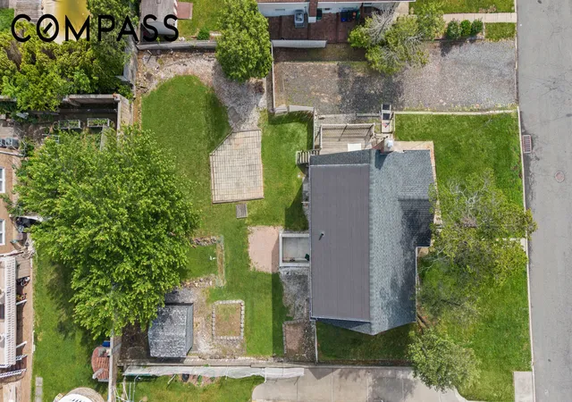 Homes for sale in New York City, NY | 223 Darlington Ave, New York City, NY 10312 | MLS# RLS20097400