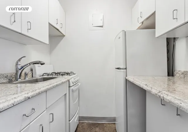 3rd image of 155 E 34Th St #9V, New York City, NY 10016 | MLS# RLS20097410