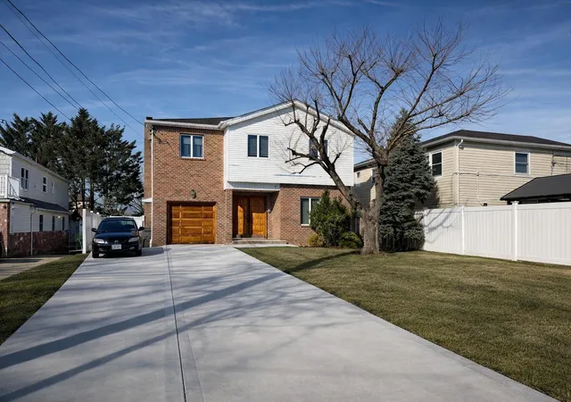 1st image of 735 Woodrow Rd, New York City, NY 10312 | MLS# RLS20097421