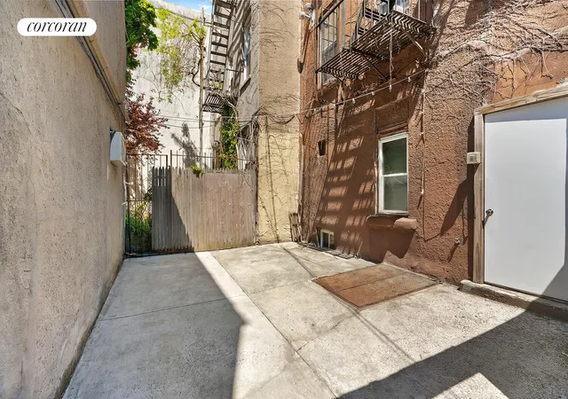 Photo 4 of Townhouse for sale at 122 2nd Street, Brooklyn, NY 11231 | MLS# RLS20089228 | Listing updated on 2026-07-17