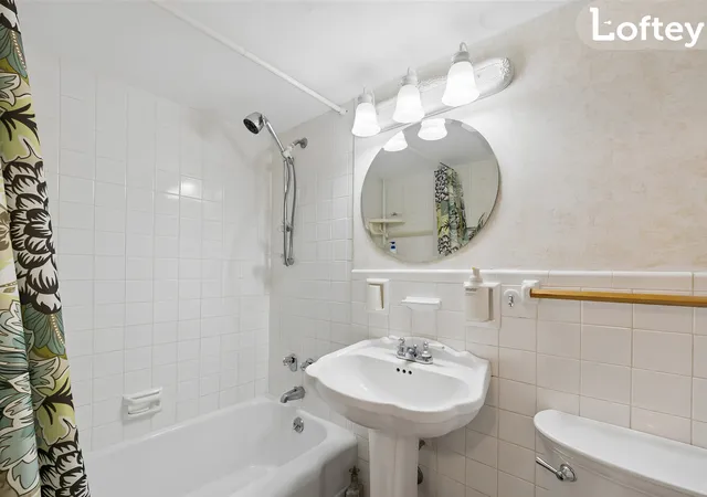 4th image of 130 E 18Th St #11K, New York, NY 10003 | MLS# RLS20097515