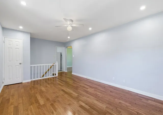 2nd image of 220 17 75th Ave #85A2, Oakland Gardens, NY 11364 | MLS# RLS20097538