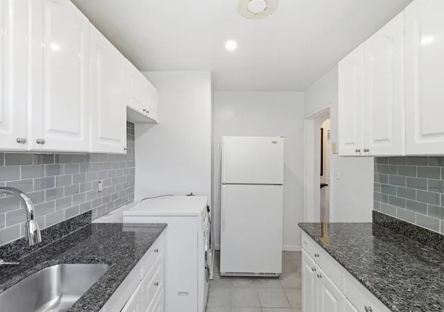 4th image of 220-17 75Th Ave #85A2, Oakland Gardens, NY 11364 | MLS# RLS20097538