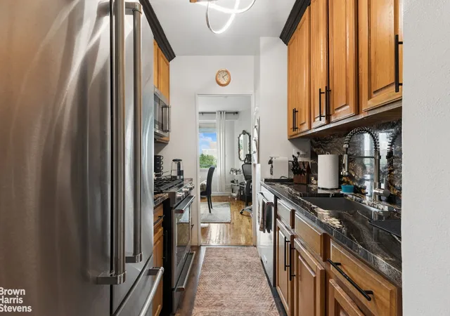 3rd image of 3777 Independence Ave #5F, New York City, NY 10463 | MLS# RLS20097608