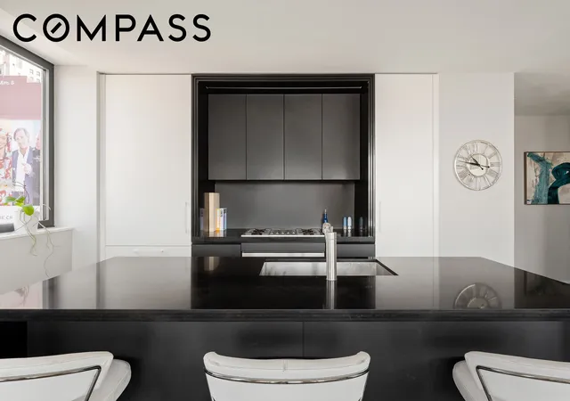 Photo 3 of Condo for sale at 121 E 22nd Street #N1702, New York, NY 10010 | MLS# RLS20097610 | Listing updated on 2026-06-17