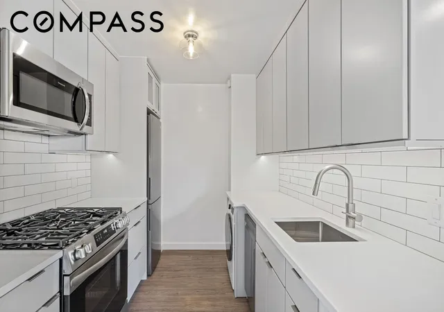 Photo 3 of Townhouse for sale at 166 E 61st Street #18E, New York, NY 10065 | MLS# RLS20096547 | Listing updated on 2026-07-22
