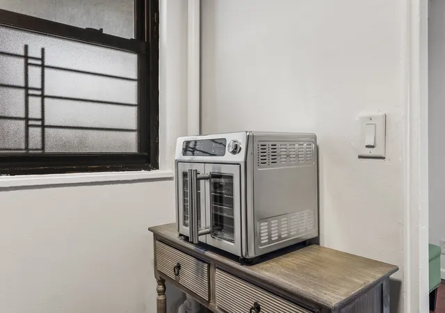 4th image of 61-25 98Th St #9F, Rego Park, NY 11374 | MLS# RLS20097685