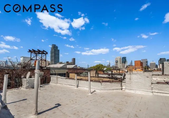 4th image of 19 Clifford Pl, Brooklyn, NY 11222 | MLS# RLS20093926