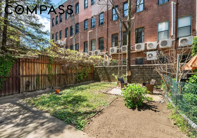 5th image of 19 Clifford Pl, Brooklyn, NY 11222 | MLS# RLS20093926