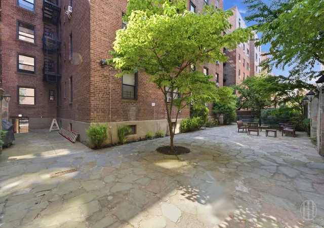 2nd image of 37-27 86Th St, Jackson Heights, NY 11372