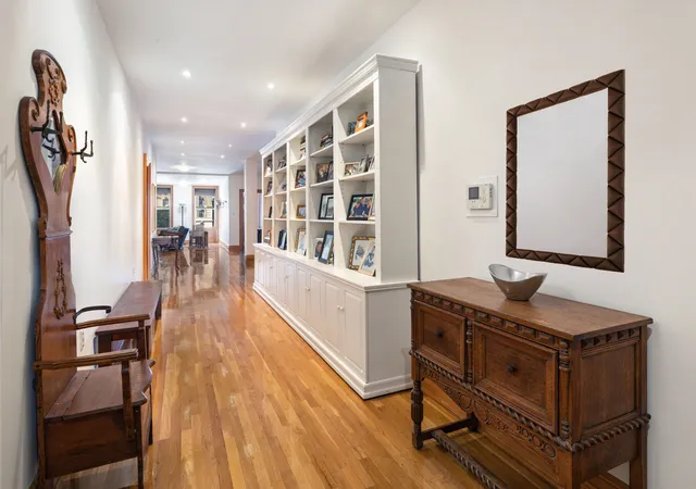 Listing Photo 5 - Condo for sale in building located at 300 W 109Th St, New York City, NY 10025 - Unit #3LMR