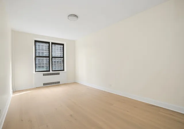 Homes for sale in New York City, NY | 125 W 96Th St #5D, New York City, NY 10025 | MLS# RLS20097928