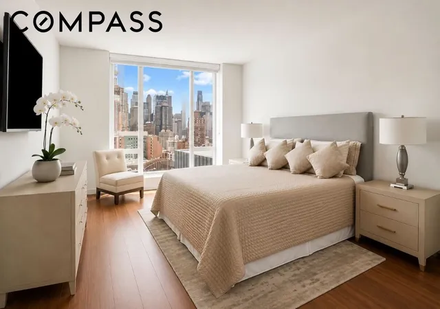 Photo 3 of House for sale at 1 W End Ave #25D, New York, NY 10023 | MLS# RLS20091483 | Listing updated on 2026-07-10