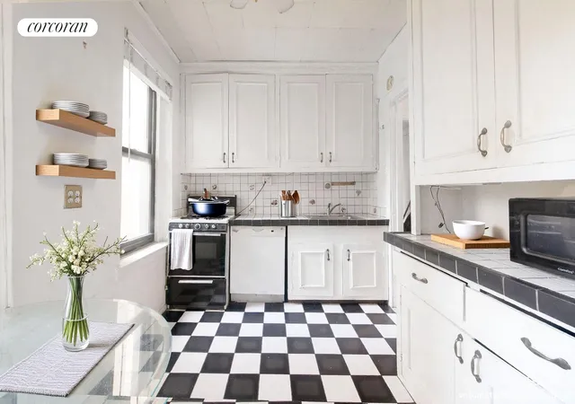Listing Photo 5 - Condo for sale in building located at 315 E 80Th St, New York City, NY 10075 - Unit #3K