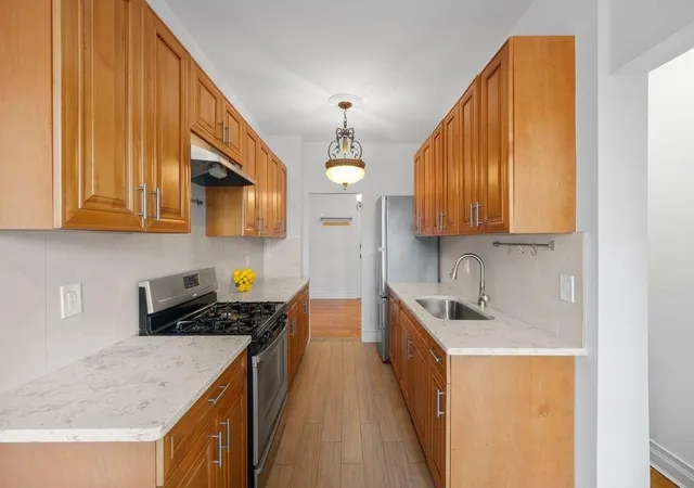 4th image of 7119 Shore Rd #3E, Brooklyn, NY 11209 | MLS# RLS20097995