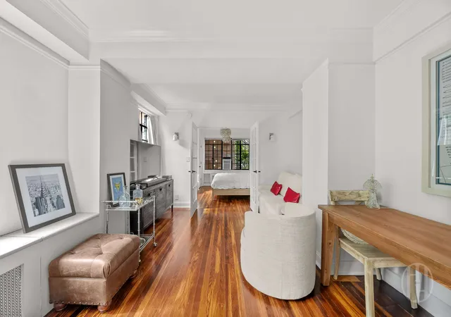 Photo 2 of Sale Pending at 320 E 42nd Street #718, New York, NY 10017 | MLS# RLS20098023 | Listing updated on 2026-07-22