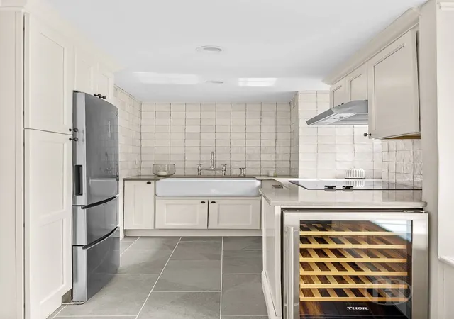Photo 3 of Sale Pending at 320 E 42nd Street #718, New York, NY 10017 | MLS# RLS20098023 | Listing updated on 2026-07-22