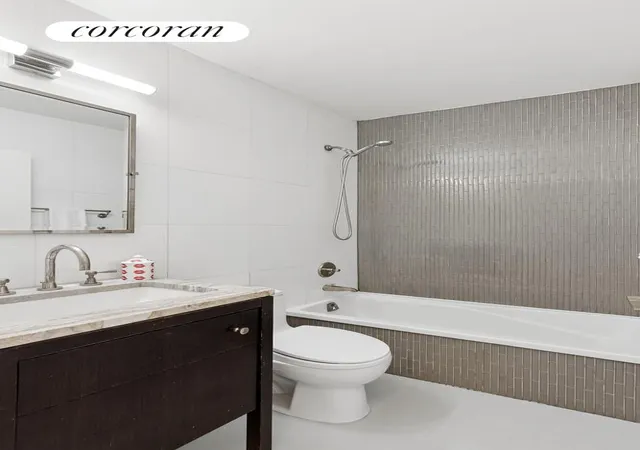 5th image of 212 E 47Th St #28D, New York City, NY 10017 | MLS# RLS20098083