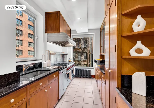 Listing Photo 5 - Condo for sale in building located at 333 E 57th St, New York, NY 10022 - Unit #4A