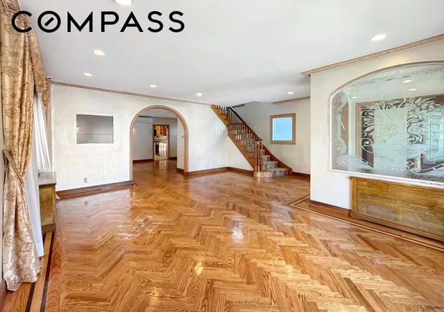 Photo 4 of Single family home for sale at 3731 Maple Ave, New York City, NY 11224 | MLS# RLS20098172 | Listing updated on 2026-08-02