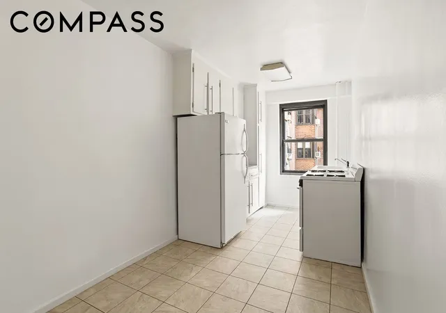 4th image of 385 Grand St #L207, New York, NY 10002 | MLS# RLS20098280