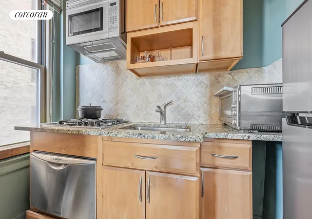 Photo 3 of House for sale at 145 W 79th Street #10D, New York, NY 10024 | MLS# RLS20098338 | Listing updated on 2026-07-18