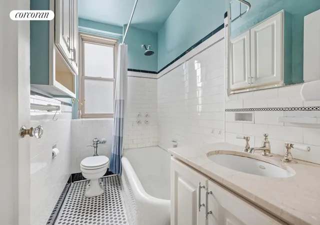 Photo 4 of House for sale at 145 W 79th Street #10D, New York, NY 10024 | MLS# RLS20098338 | Listing updated on 2026-07-18