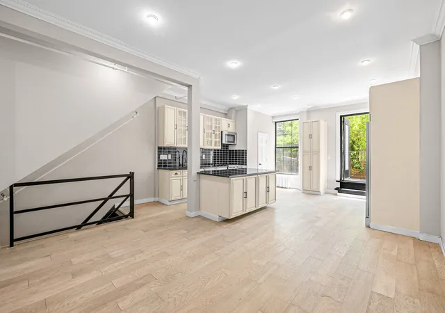 2nd image of 286 Clifton Pl, New York City, NY 11216 | MLS# RLS20098371